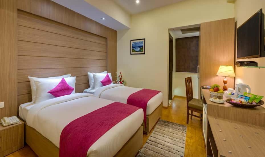 Hotel Tu Casa International Near Delhi Airport Nuova Delhi Esterno foto